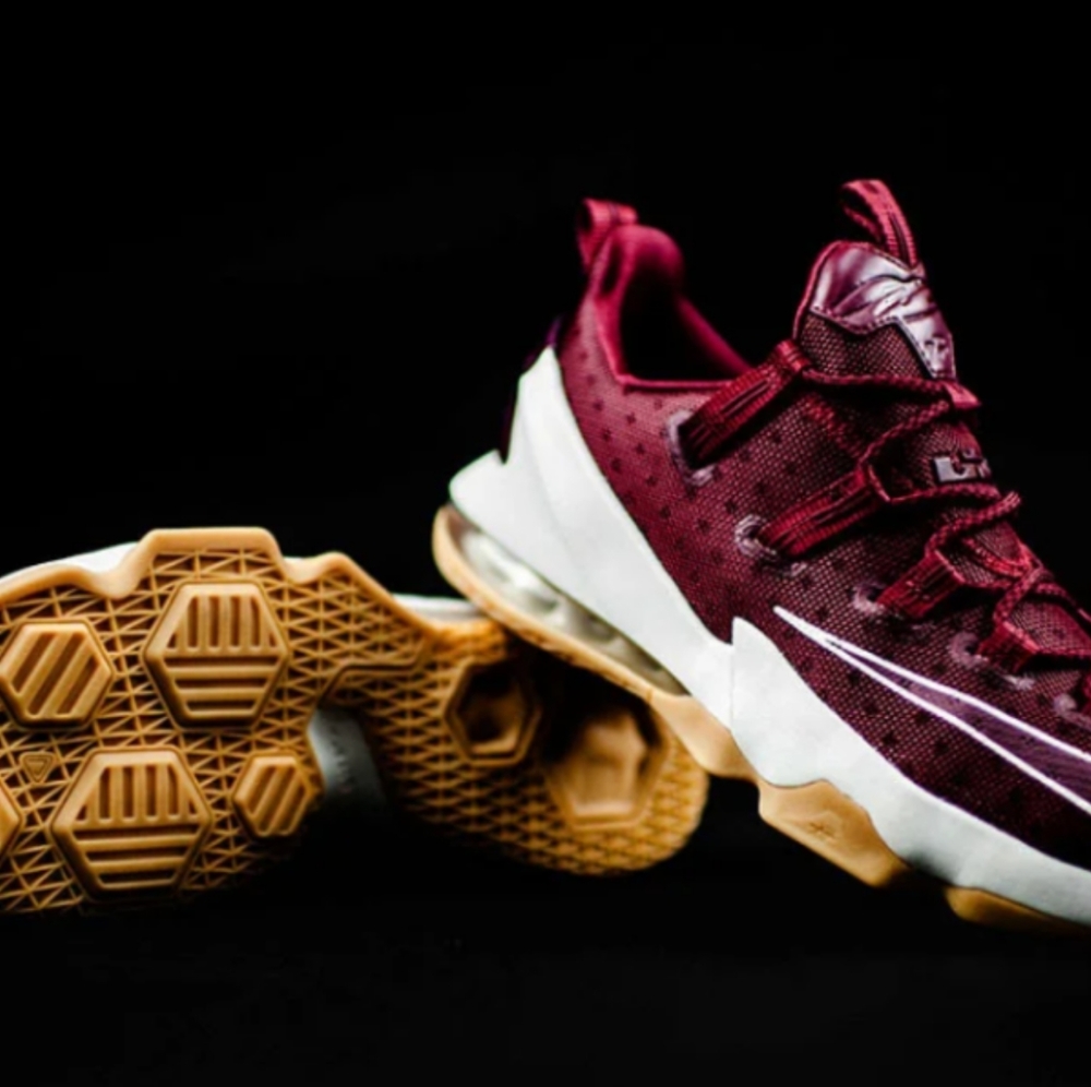 LeBron 13 low  Sz 6.5